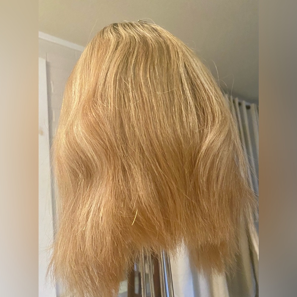 100% Uniwigs Remy Human Hair Topper Great condition! Rooted blonde - Picture 11 of 14